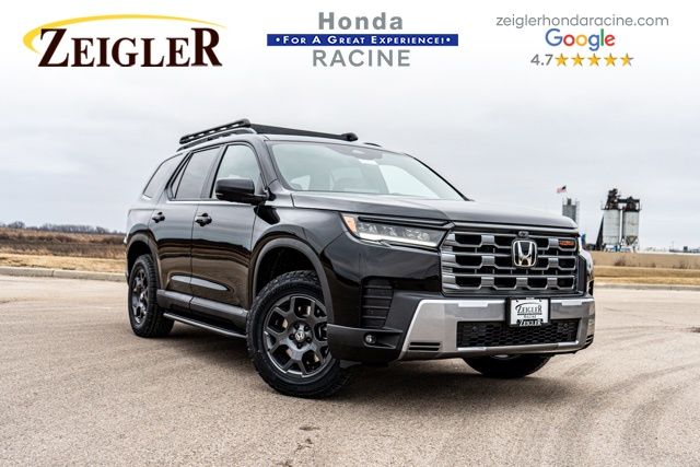 2026 Honda Pilot TrailSport AWD's photo