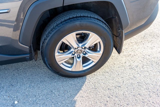 2022 TOYOTA RAV4 - Image 11