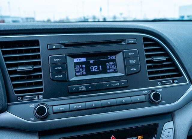 2018 HYUNDAI ELANTRA - Image 22