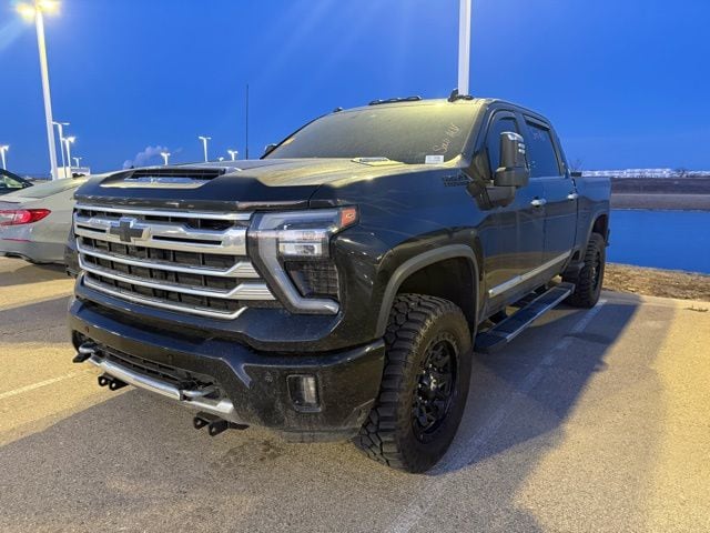 2024 CHEVROLET SILVERADO HD - Image 3