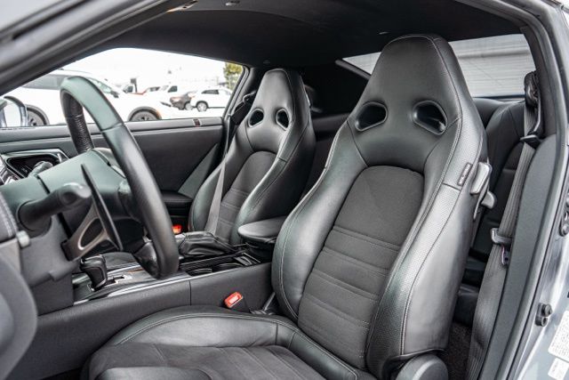 2016 NISSAN GT-R - Image 15