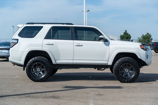 2022 TOYOTA 4RUNNER - Image 8