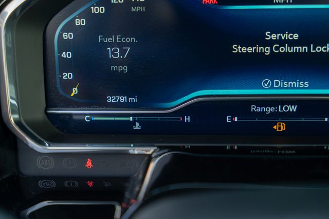 2022 CHEVROLET SILVERADO - Image 24