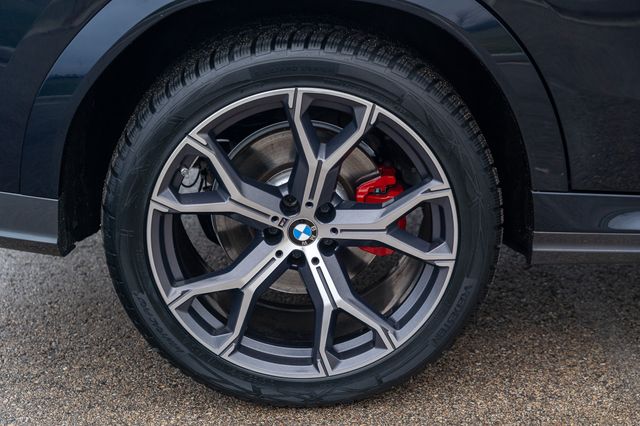 2023 BMW X6 - Image 12