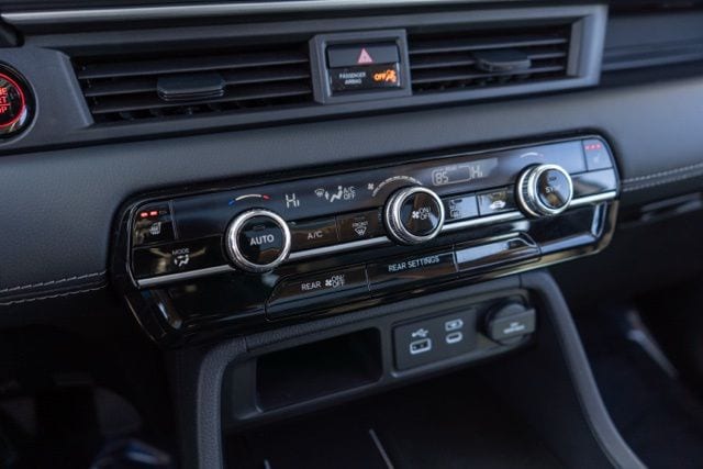 2025 HONDA PILOT - Image 29
