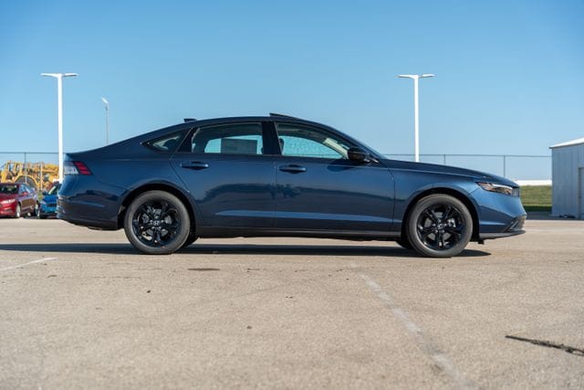 2025 HONDA ACCORD - Image 4