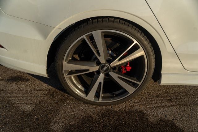 2018 AUDI RS 3 - Image 12