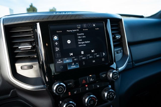 2025 RAM 1500 - Image 25