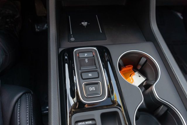 2025 HONDA PILOT - Image 27