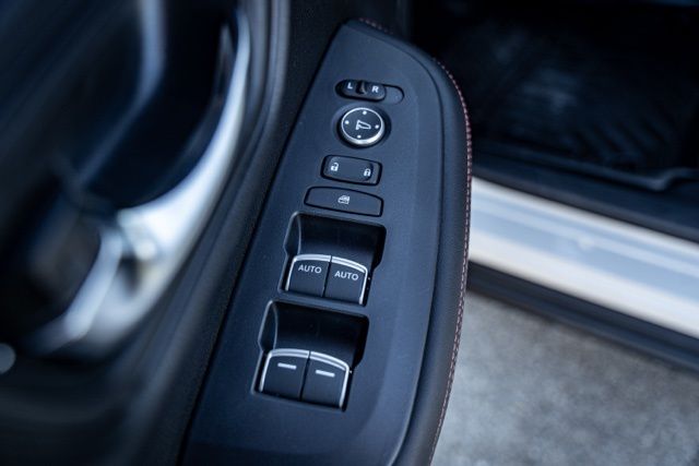 2023 HONDA HR-V - Image 17