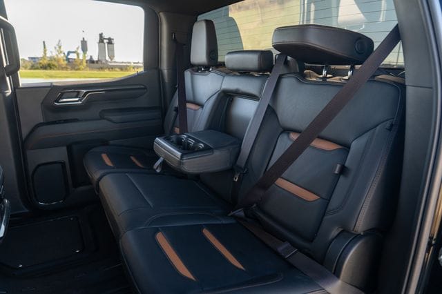 2023 GMC SIERRA - Image 16