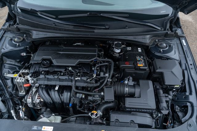 2024 HYUNDAI ELANTRA - Image 31