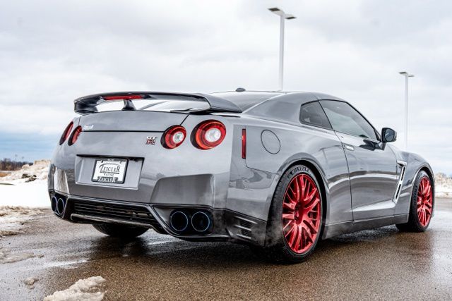 2016 NISSAN GT-R - Image 7