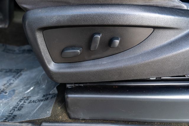 2017 CHEVROLET SILVERADO - Image 23