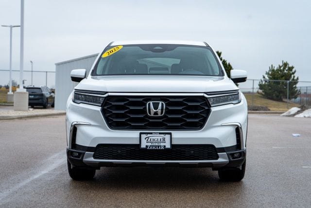 2025 HONDA PILOT - Image 2