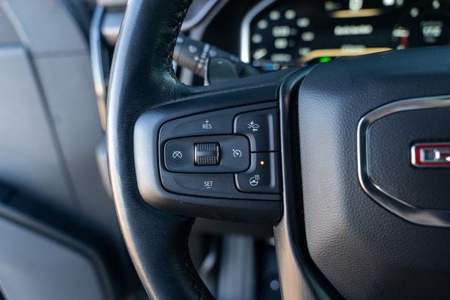 2023 GMC SIERRA - Image 30