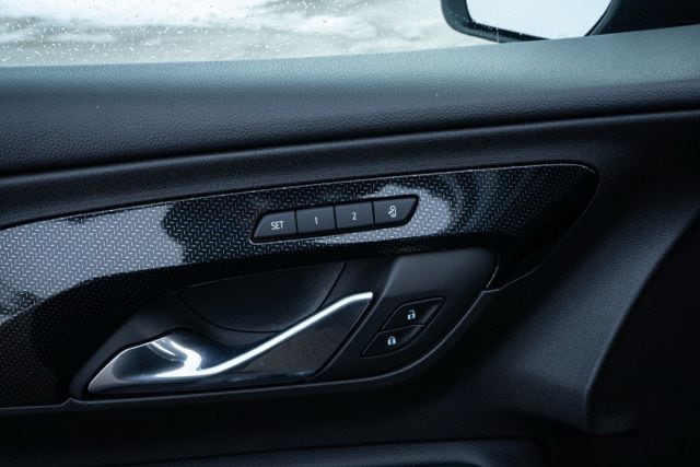 2023 GMC TERRAIN - Image 21