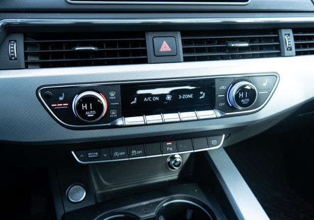 2017 AUDI A4 - Image 28