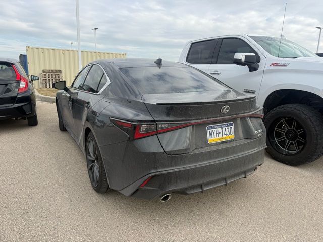 2023 LEXUS IS - Image 4