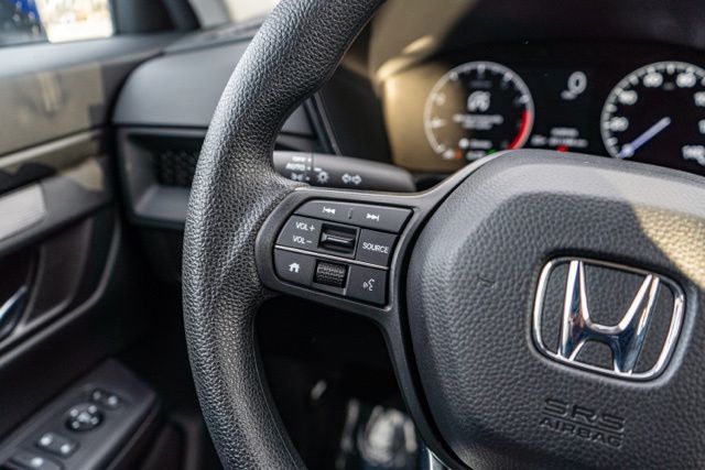 2025 HONDA CR-V - Image 17