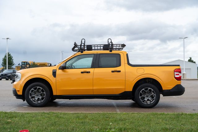 2022 Ford Maverick XLT photo 2