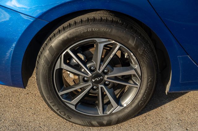 2024 KIA FORTE - Image 12