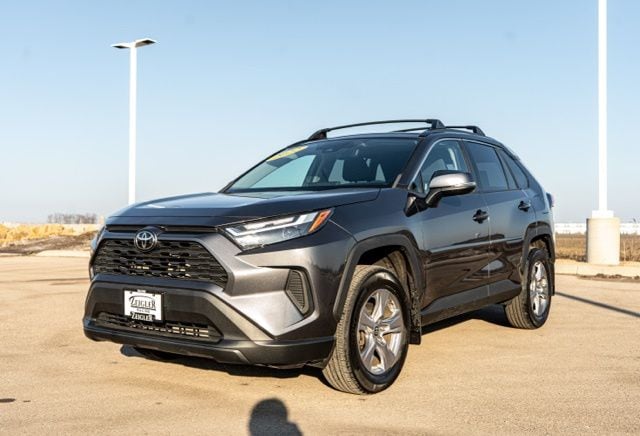 2022 TOYOTA RAV4 - Image 3
