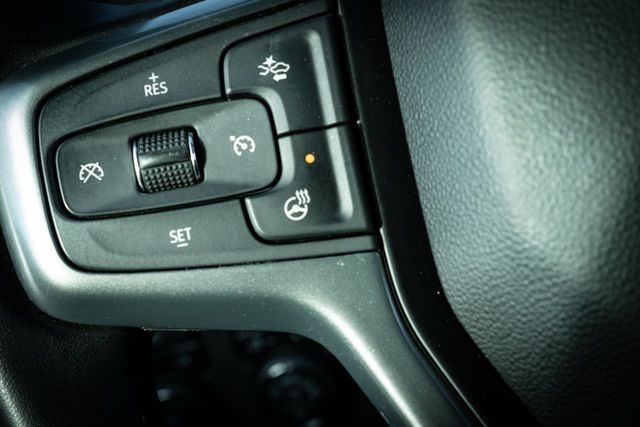 2023 CHEVROLET SILVERADO - Image 26