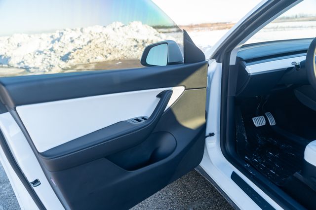 2020 TESLA MODEL Y - Image 21