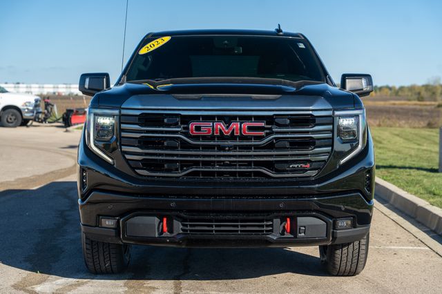 2023 GMC SIERRA - Image 2