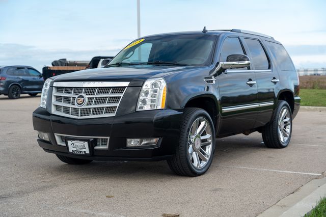 2013 CADILLAC ESCALADE - Image 3