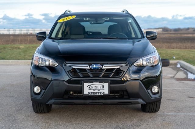 2023 SUBARU CROSSTREK - Image 2