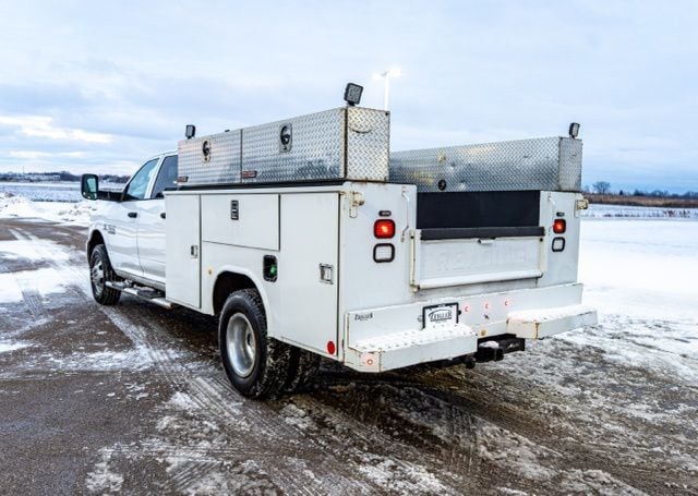 2017 RAM 3500 - Image 4