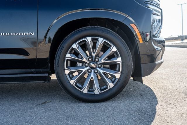 2025 CHEVROLET SUBURBAN - Image 8