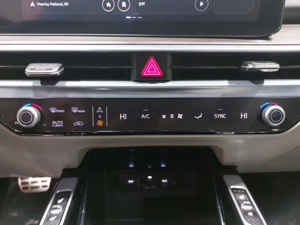 2024 KIA SORENTO - Image 23