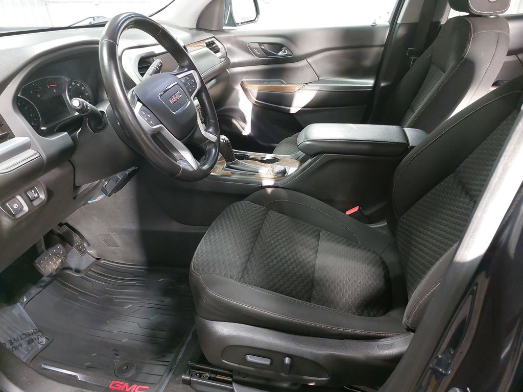 2018 GMC ACADIA - Image 17