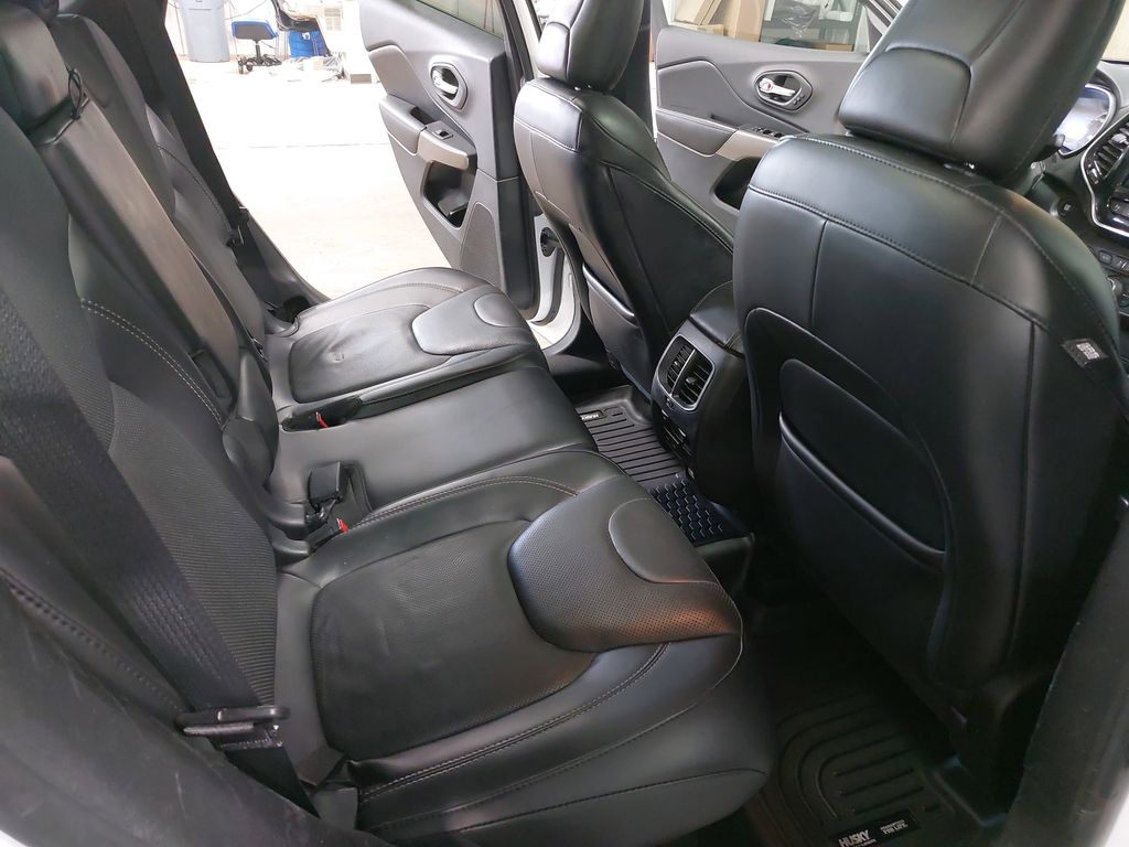 2019 JEEP CHEROKEE - Image 11