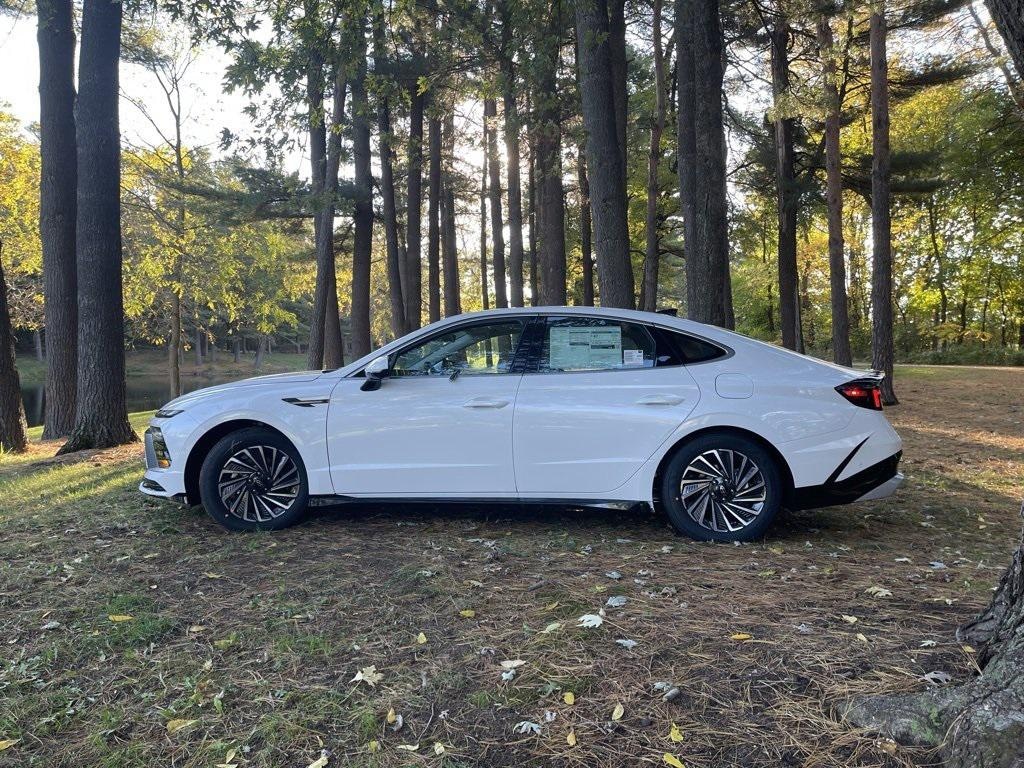 New 2026 Hyundai Sonata Hybrid Limited Sedan