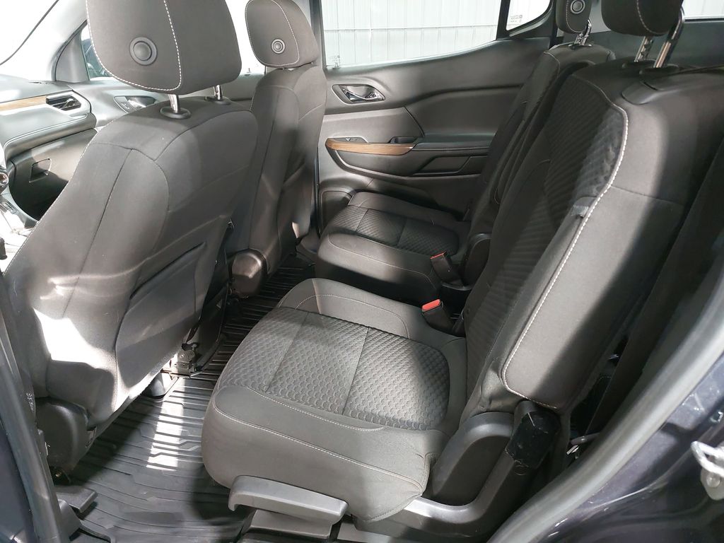 2018 GMC ACADIA - Image 16