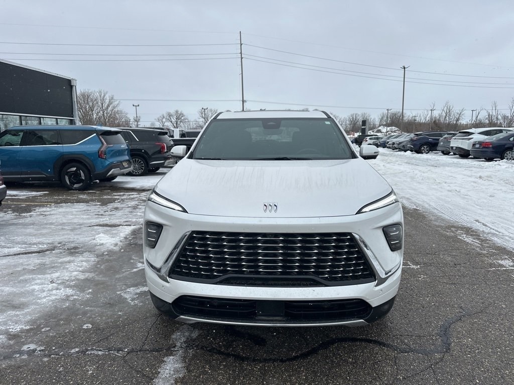 Used 2025 Buick Enclave Avenir SUV