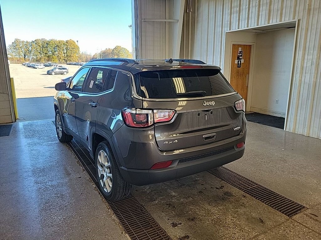 Used 2022 Jeep Compass Latitude Lux SUV