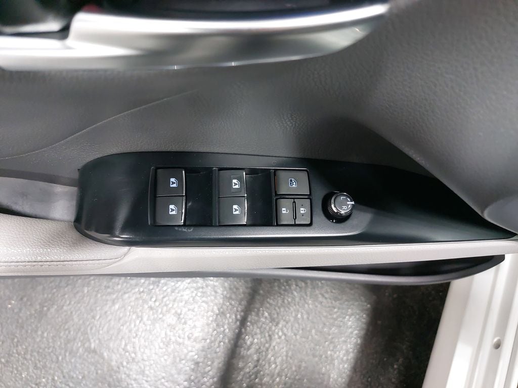 2019 TOYOTA CAMRY - Image 28