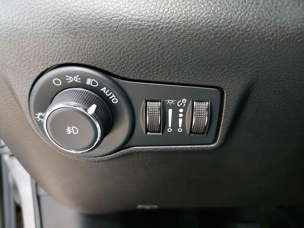 2022 JEEP COMPASS - Image 25