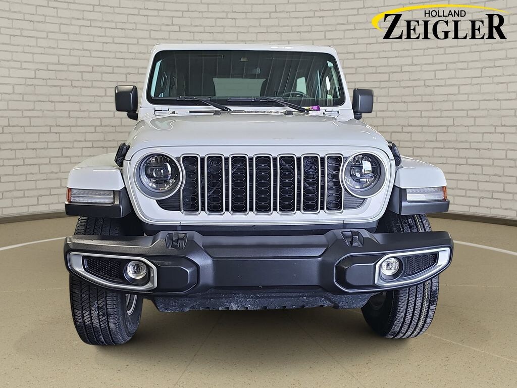 Used 2025 Jeep Wrangler Sahara SUV