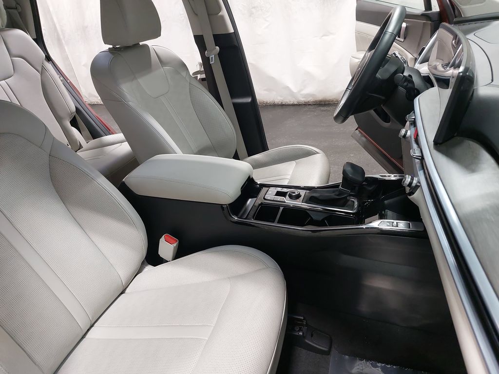 2024 KIA SORENTO - Image 10