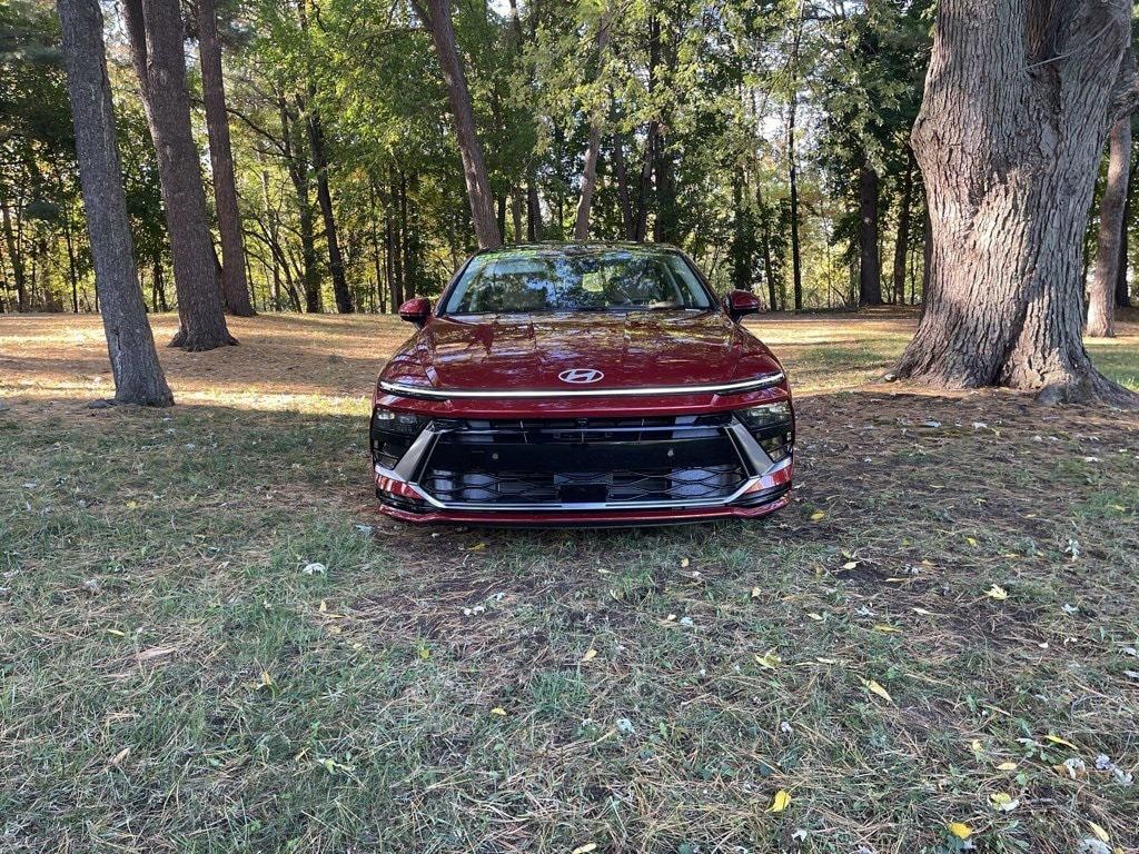 New 2026 Hyundai Sonata Hybrid Limited Sedan