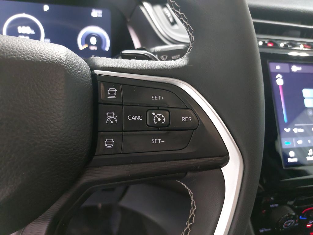 2023 JEEP GRAND CHEROKEE - Image 17