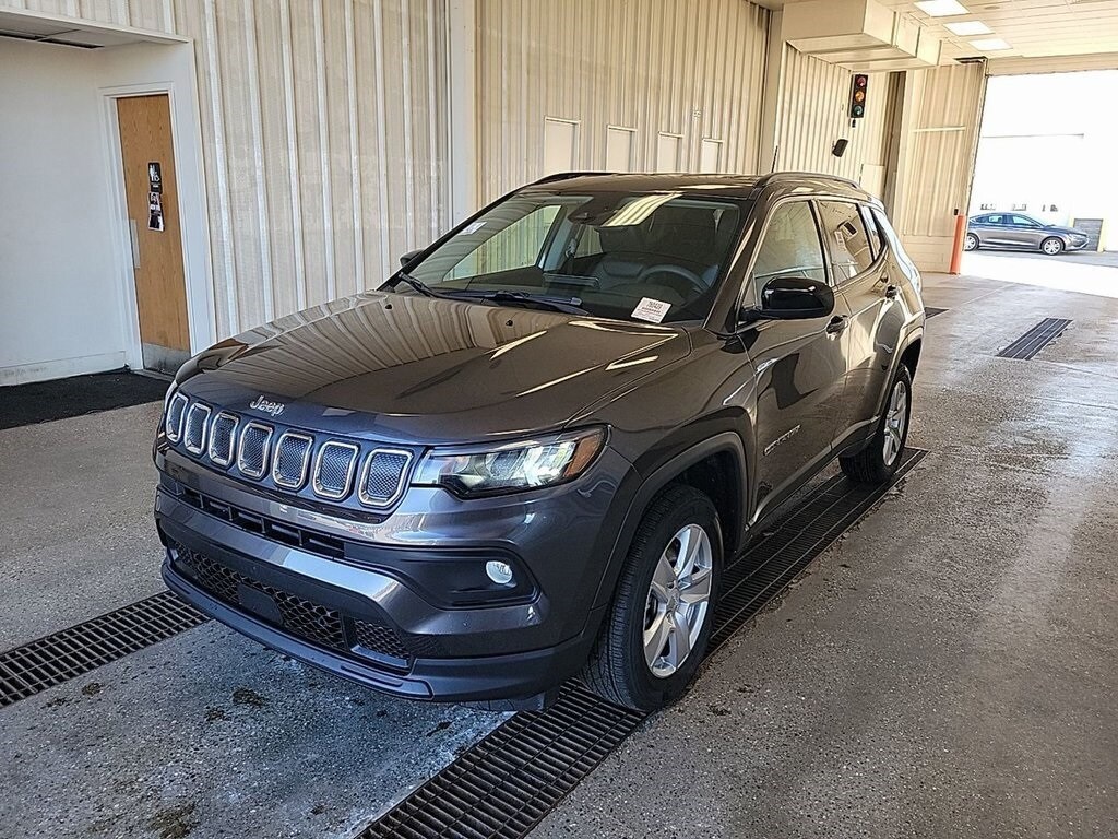 Used 2022 Jeep Compass Latitude SUV