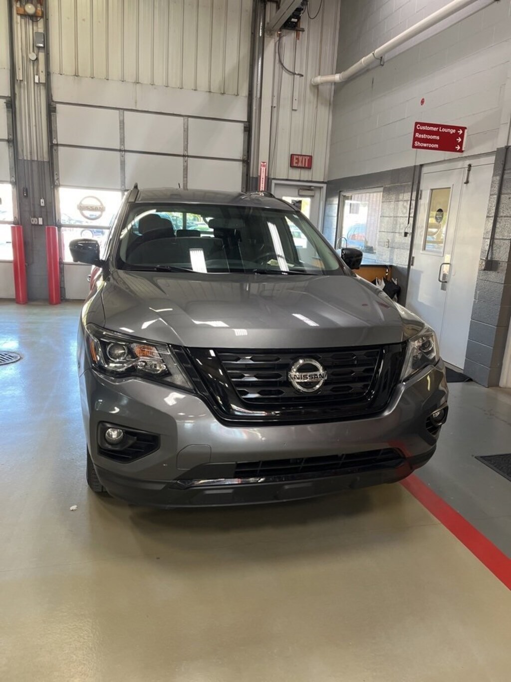 Used 2018 Nissan Pathfinder SL SUV