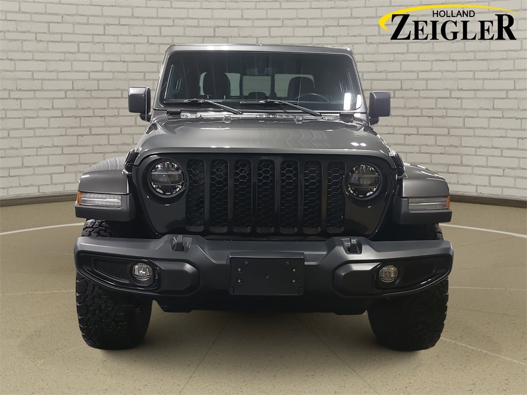 Used 2022 Jeep Gladiator Sport Truck Crew Cab